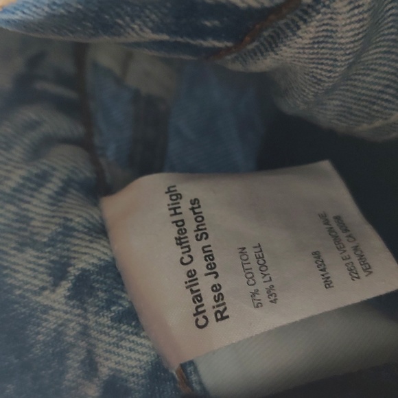 Reformation Charlie Cuffed High Rise Jean Shorts 26 - Picture 6 of 8